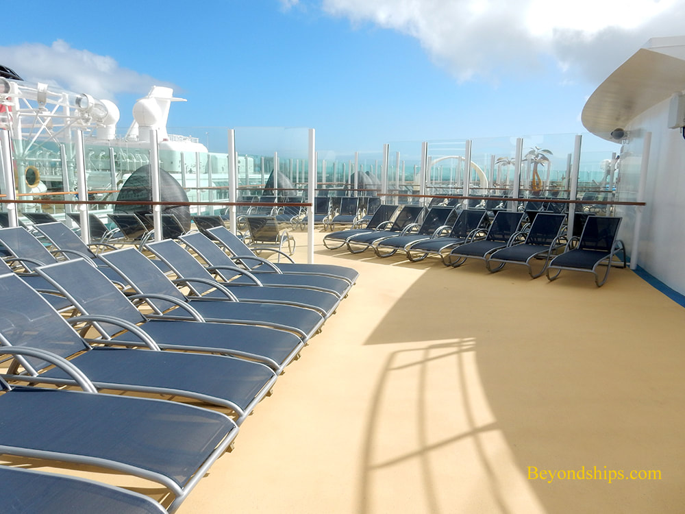 Cruise ship Mariner of the Seas, open decks