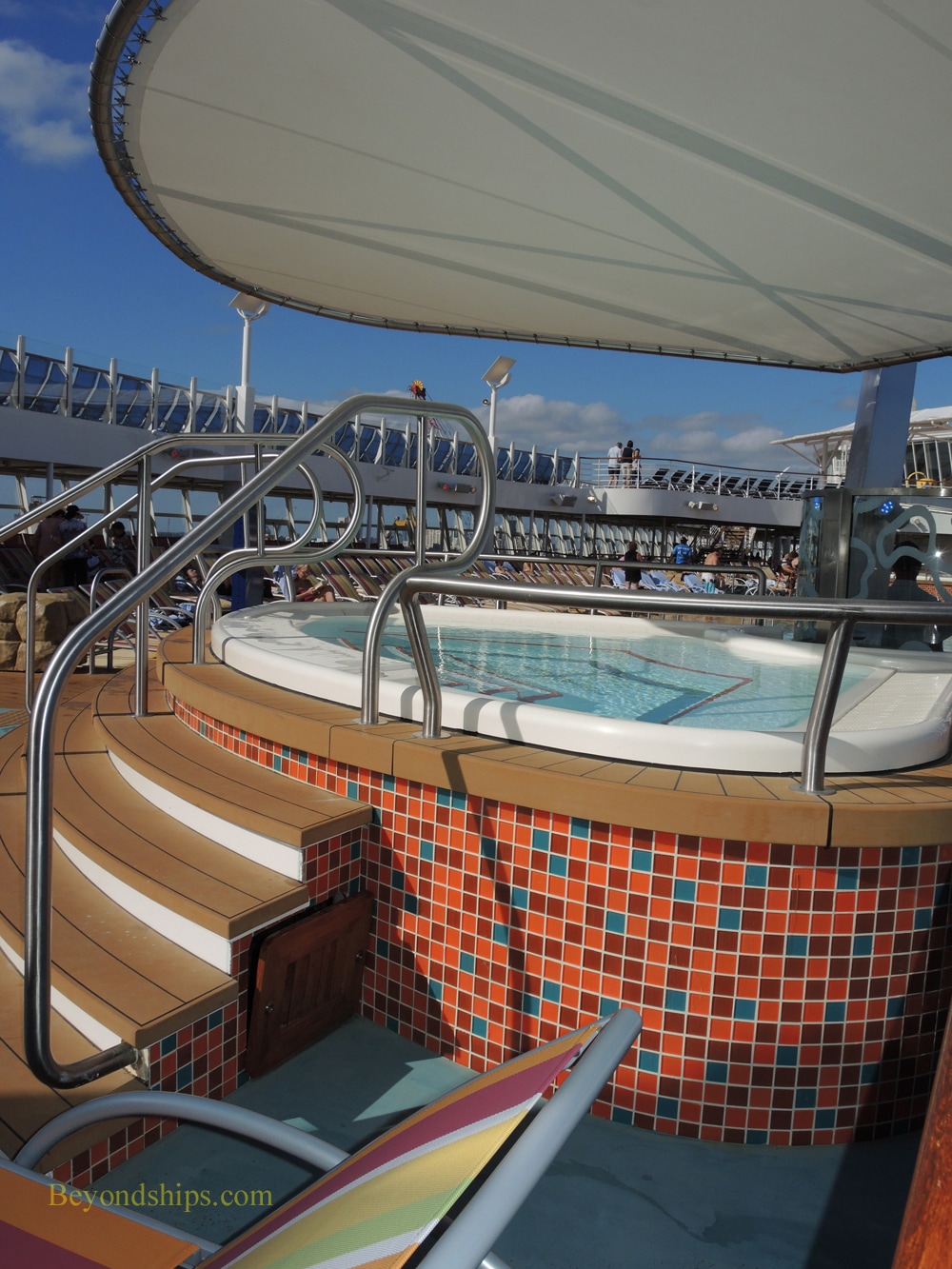 Harmony of the Seas, pool deck