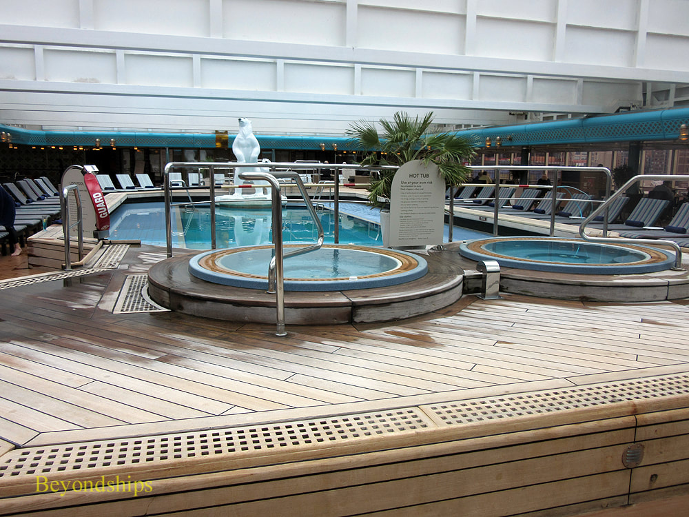 Cruise ship Oosterdam, pool areas