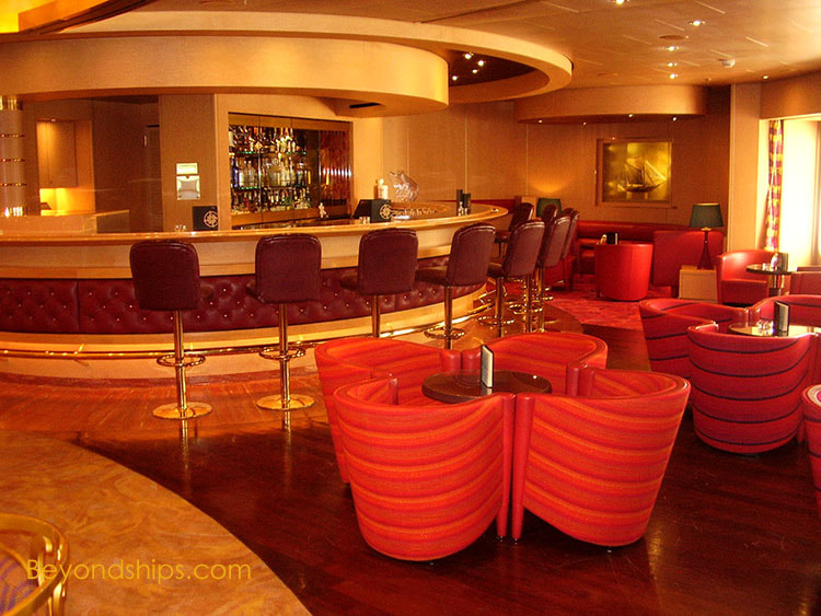 Cruise ship Noordam bars and lounges