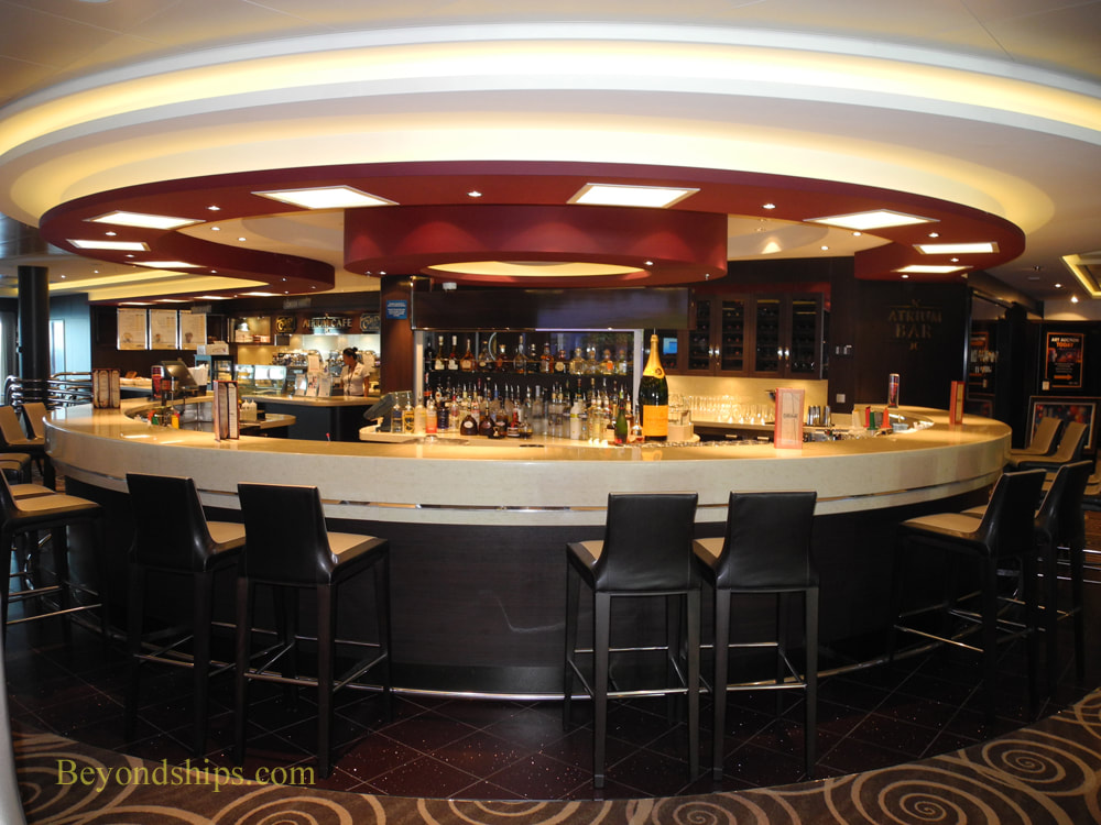 Atrium Bar, Carnival Vista, cruise ship