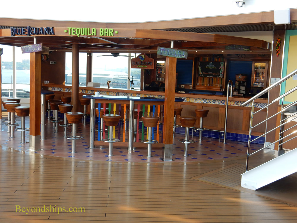 Bars and lounges, Carnival Horizon , cruise ship