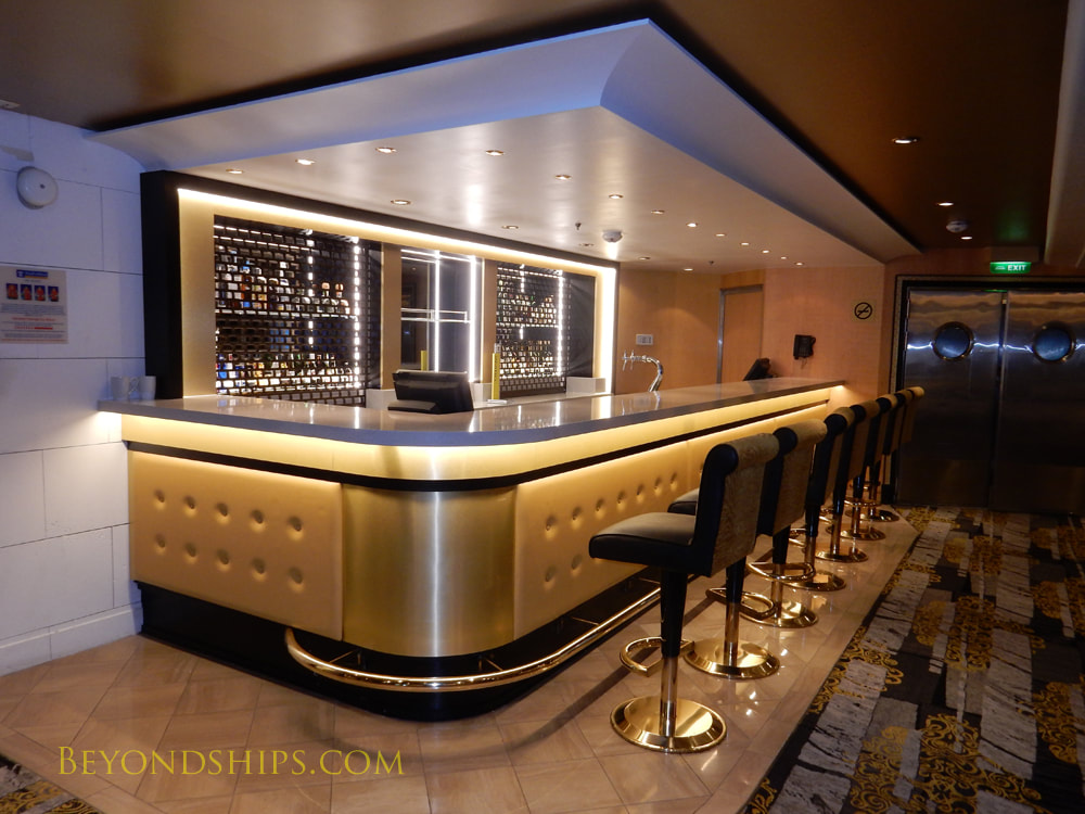 Mariner of the Seas Star Lounge bar