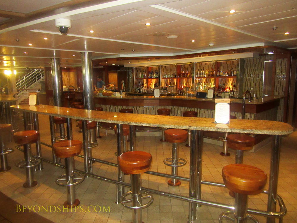 Regal Princess cruise ship, bars and lounges