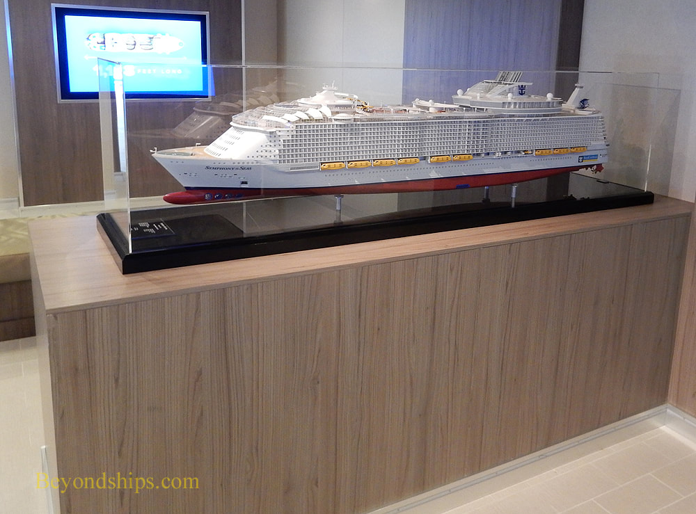Symphony of the Seas ship model