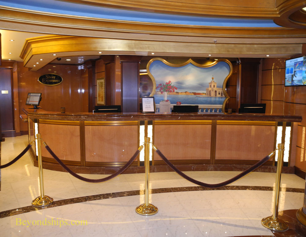 Cruise ship Regal Princess, shore excursions desk