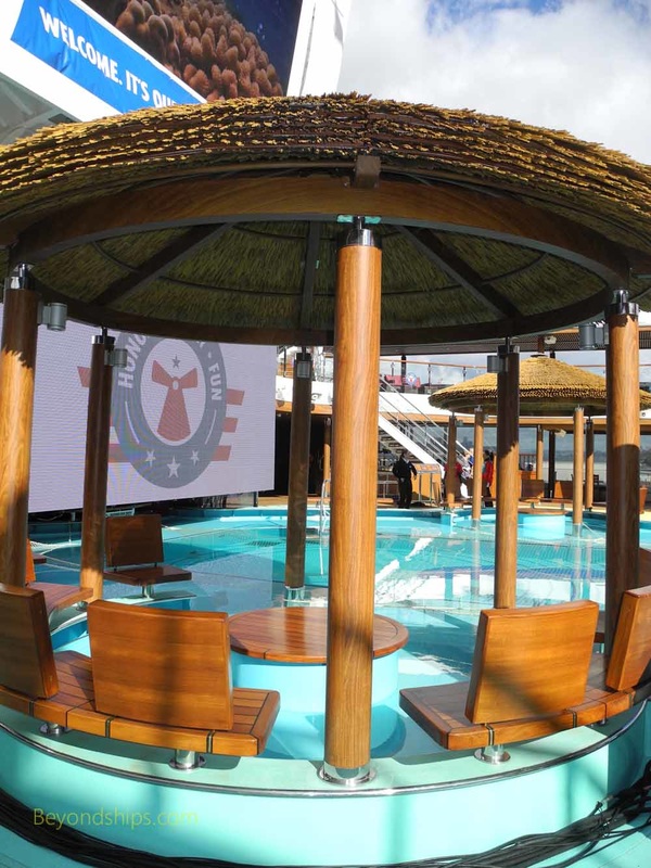 Cruise ship Freedom of the Seas, main pool area