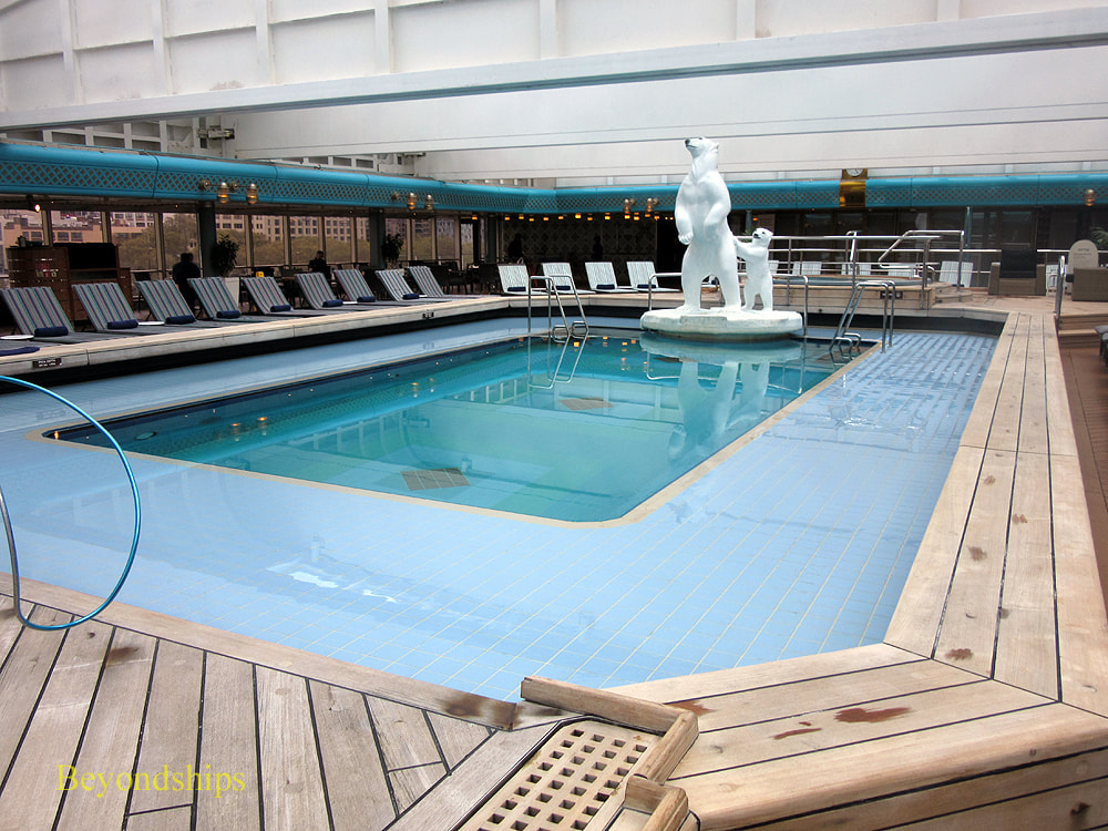 Cruise ship Cruise ship Zuiderdam pool areas, pool areas