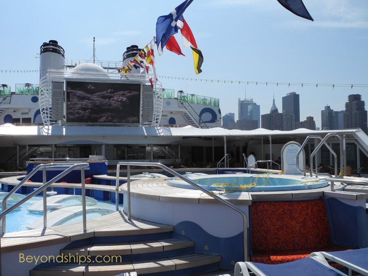 Cruise ship Rotterdam Retreat