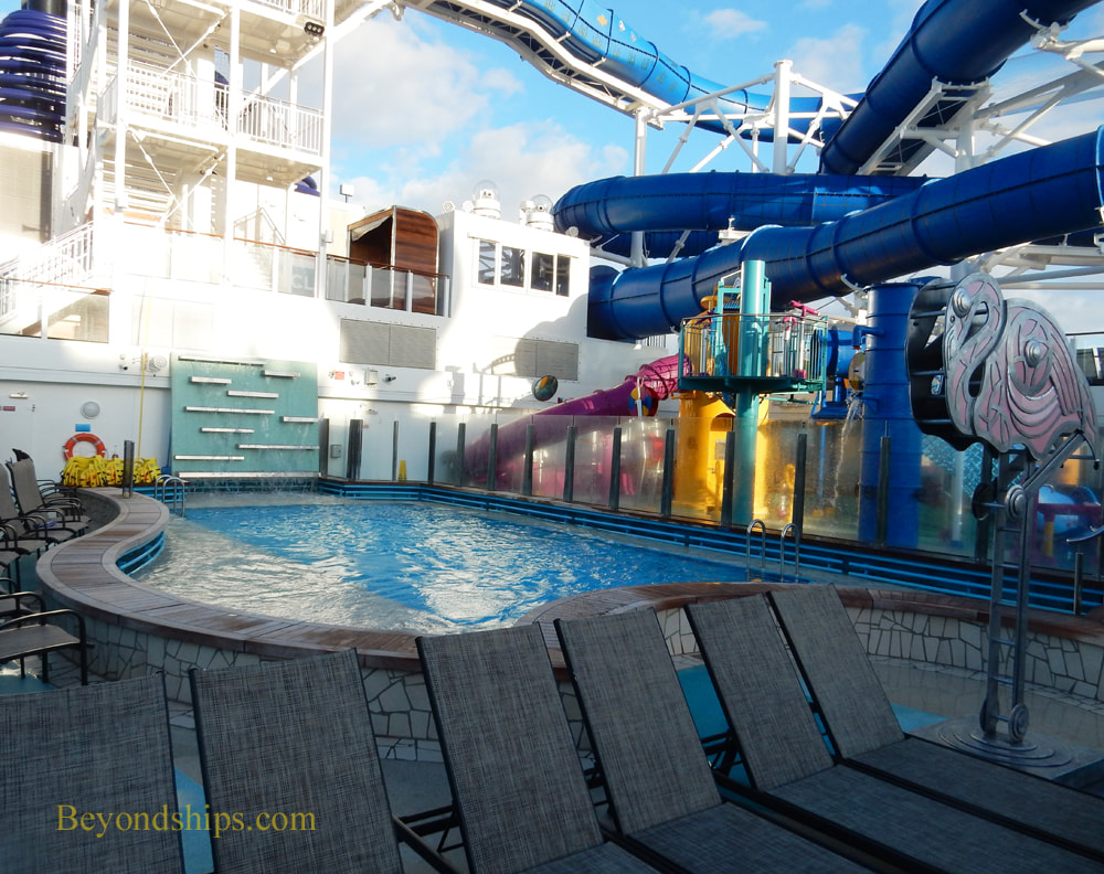 Norwegian Bliss cruise ship pool area