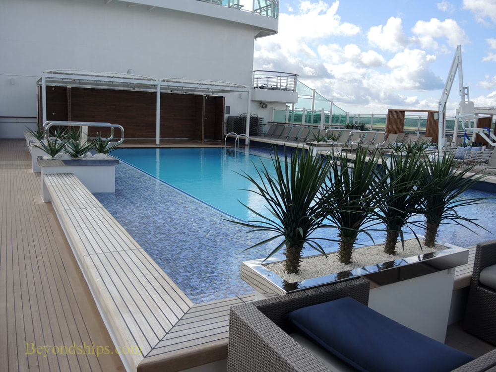 Cruise ship Carnival Sunshine, serenity pool