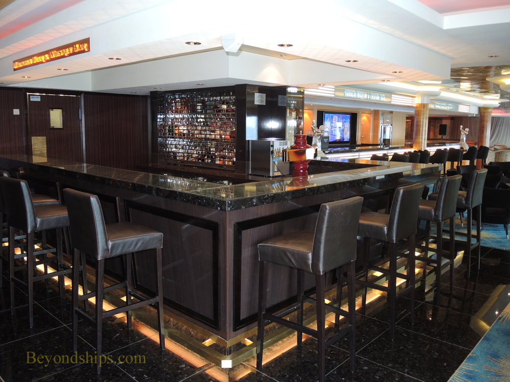 Norwegian Gem cruise ship bars and lounges