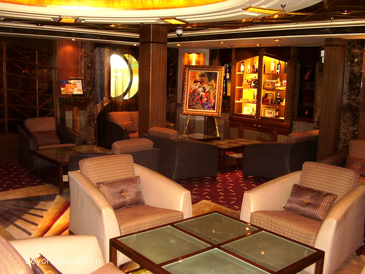 Cruise ship Freedom of the Seas, Connoisseur Club