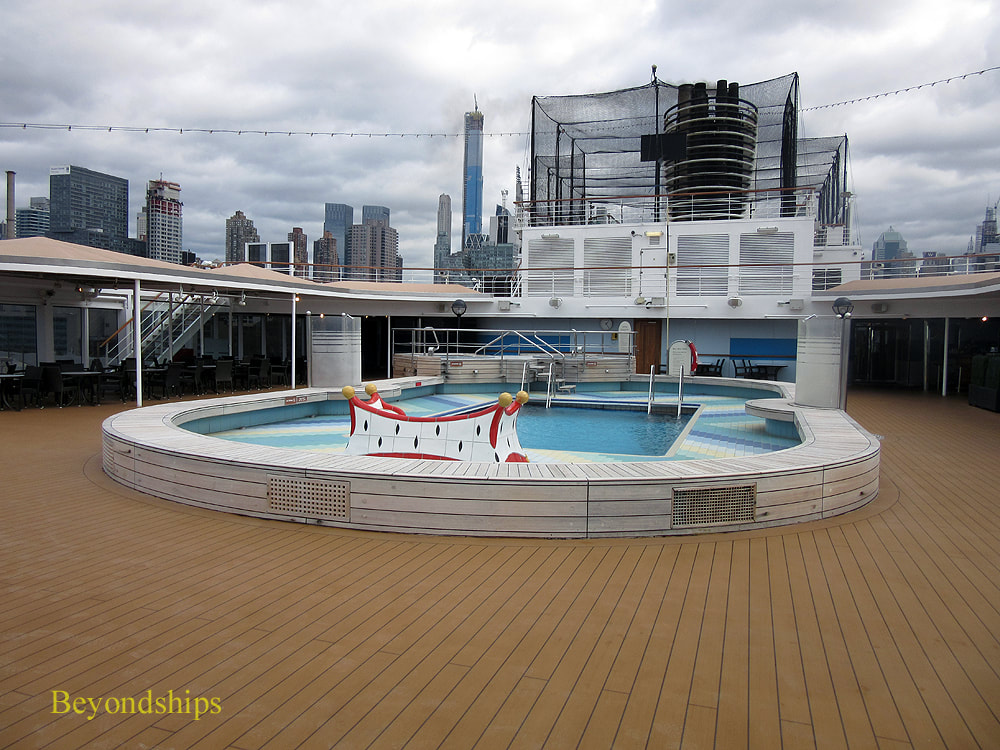 Cruise ship Zuiderdam pool areas