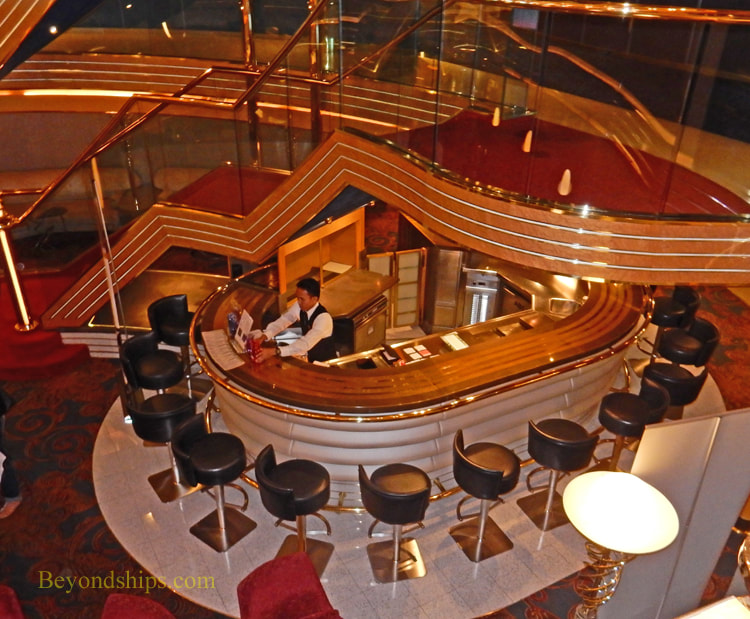 Cruise ship Oosterdam bars and lounges