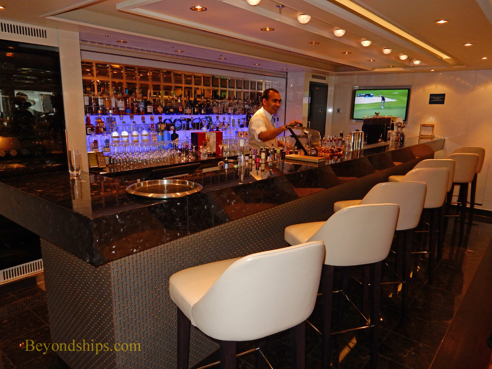 Norwegian Bliss cruise ship, bars and lounges