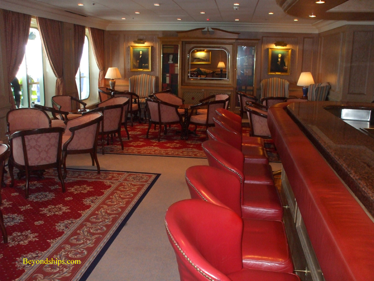 Cruise ship Oriana bars and lounges