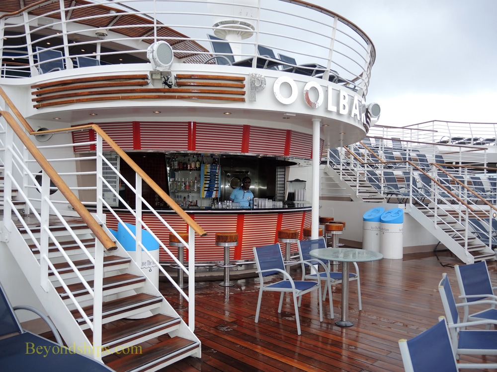 Cruise ship Freedom of the Seas, Pool Bar