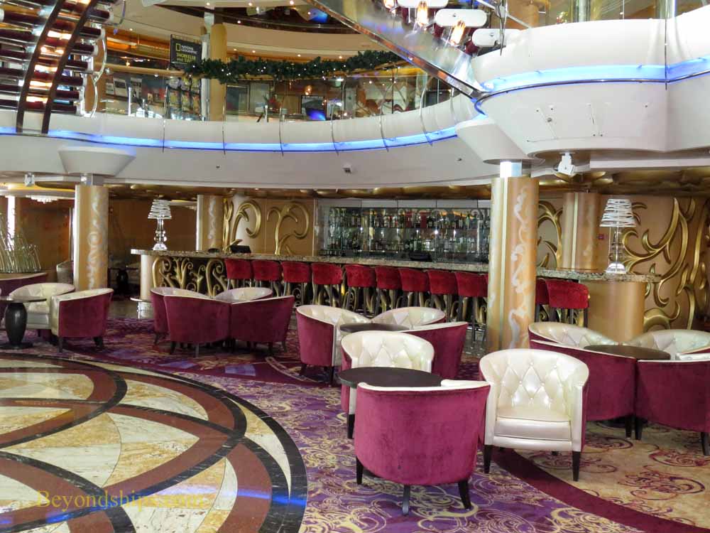 Cruise ship Enchantment of the Seas, bars