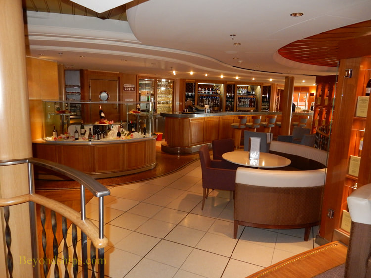 Cruise ship Aurora bars and lounges