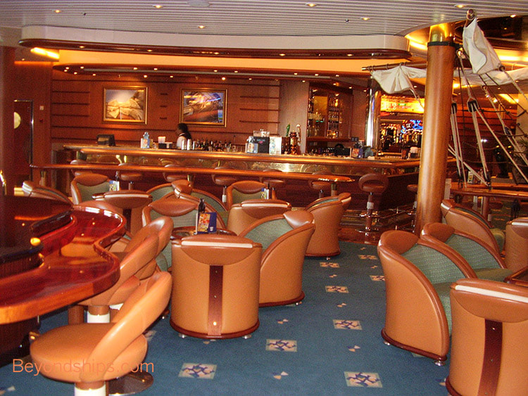 Cruise ship Independence of the Seas, Schooner Bar