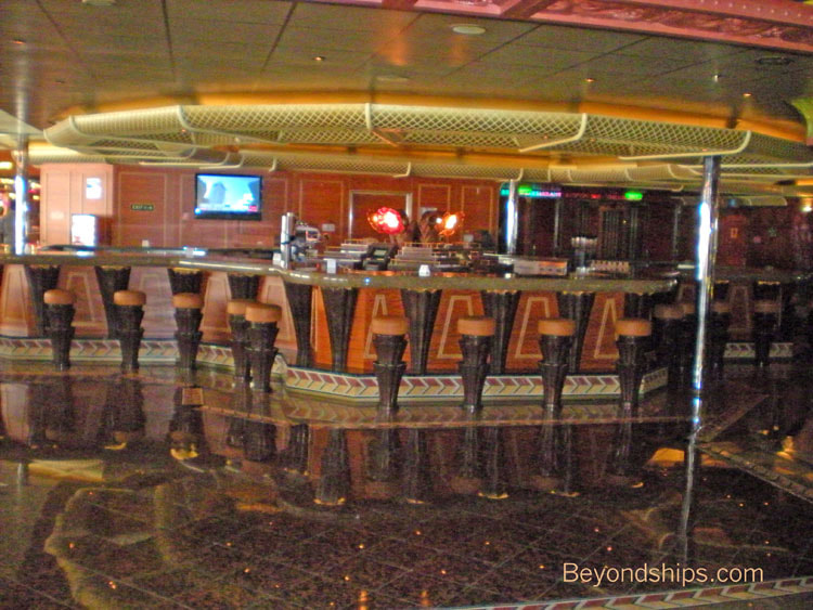 Cruise ship Queen Elizabeth casino bar