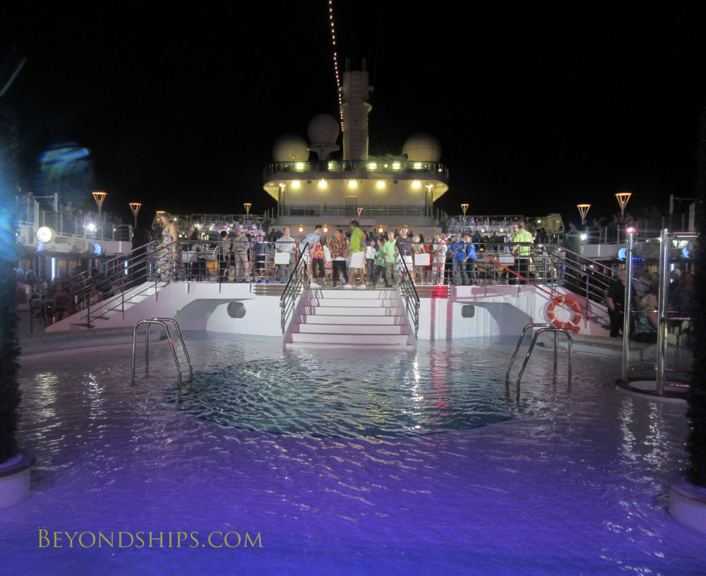 Cruise ship Regal Princess entertainment