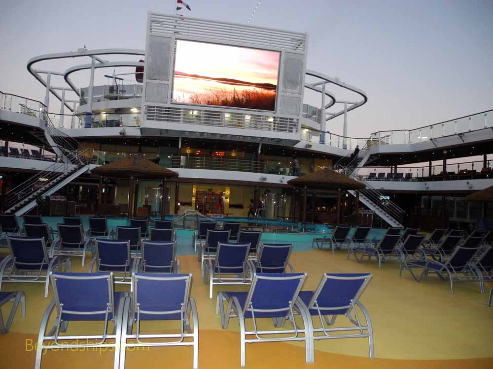 Dive In movie, Carnival Vista, cruise ship