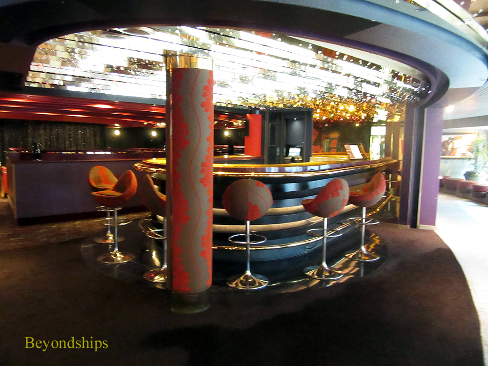 Cruise ship Zuiderdam entertainment venues