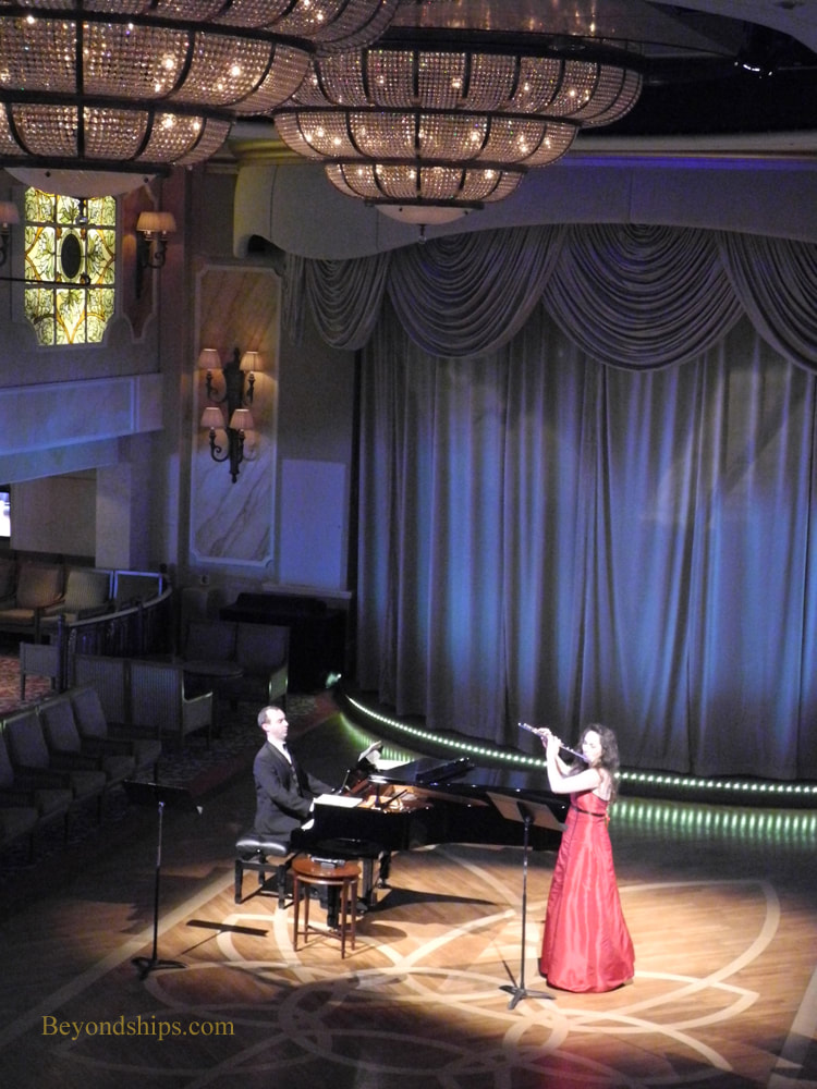 Duo Lumiere performing in Cruise ship Queen Victoria Queens Room 