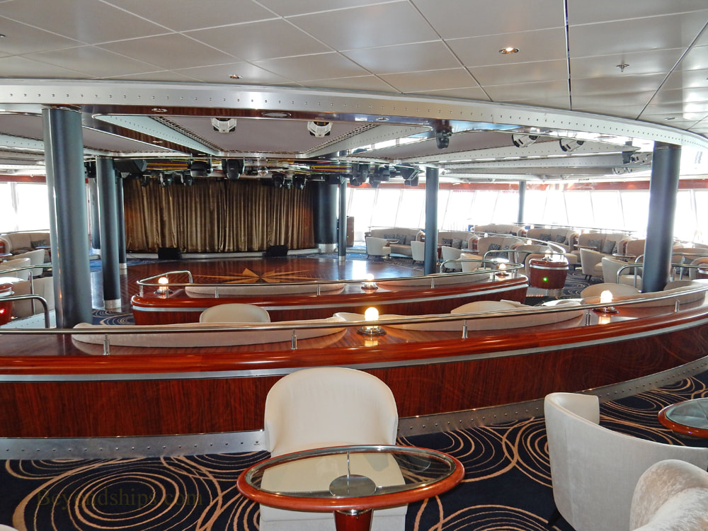 Cruise ship Norwegian Jade, entertainment, Spinnaker Lounge