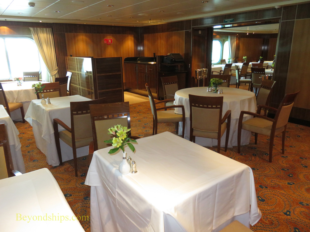Queen Mary 2 Britannia dining room