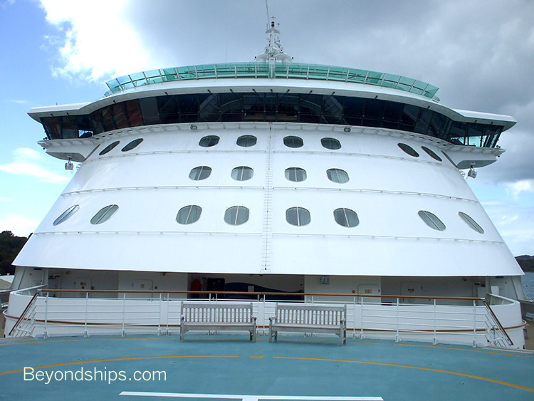 Cruise ship Serenade of the Seas heliport