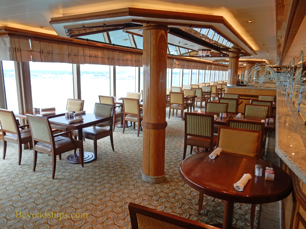 Queen Elizabeth cruise ship, The Lido Restaurant