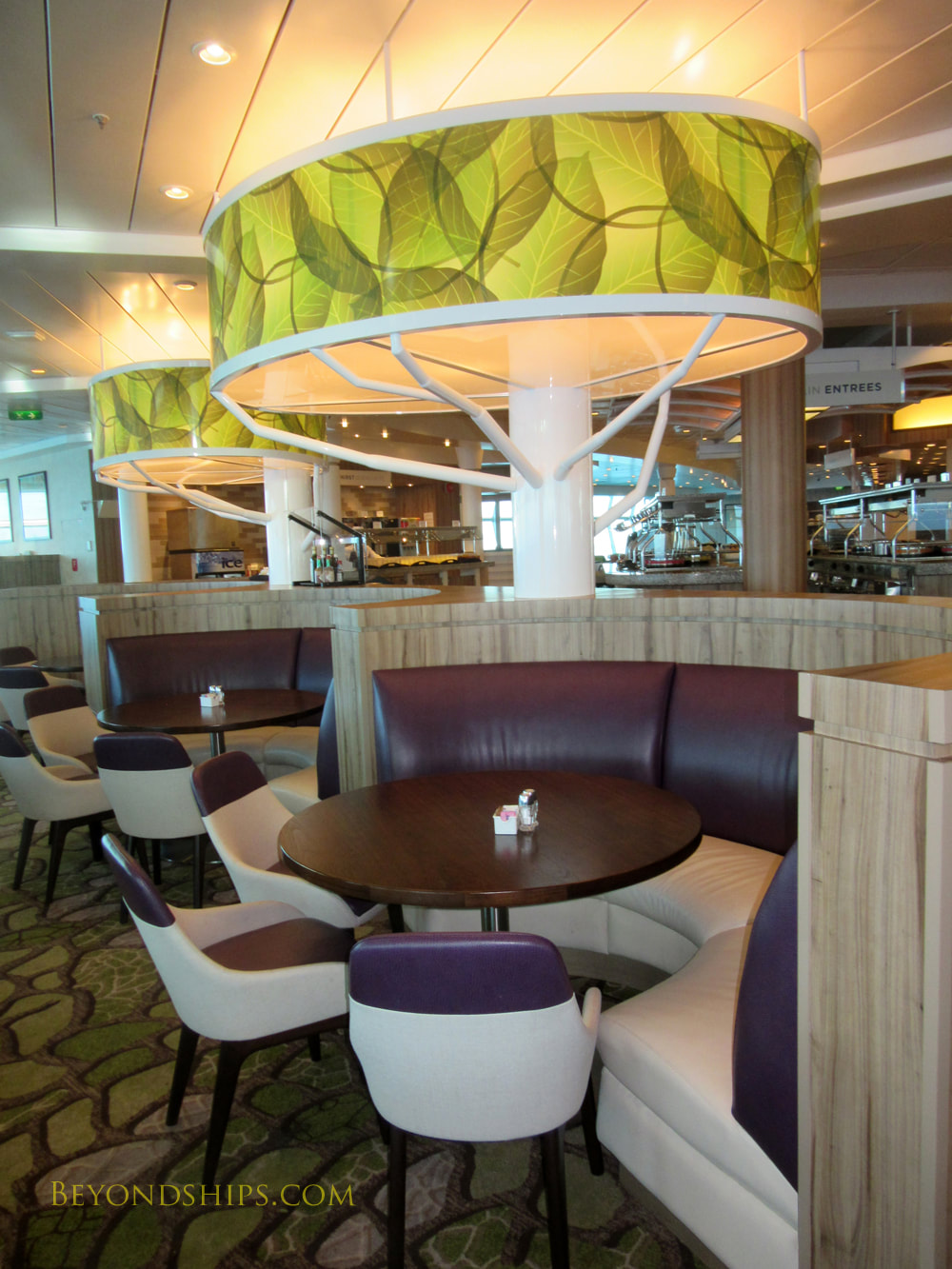 Mariner of the Seas, casual dining