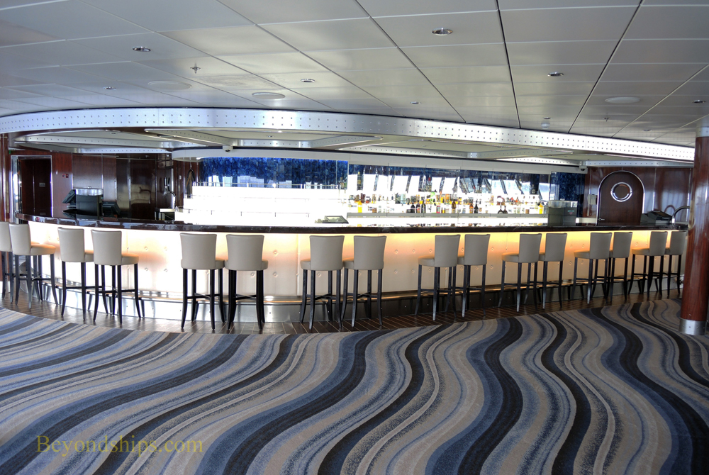 Spinnaker Lounge, Norwegian Gem cruise ship