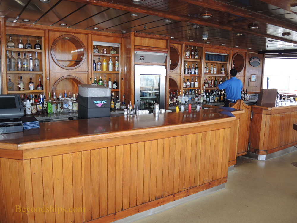 Norwegian Spirit, cruise ship, bars and lounges