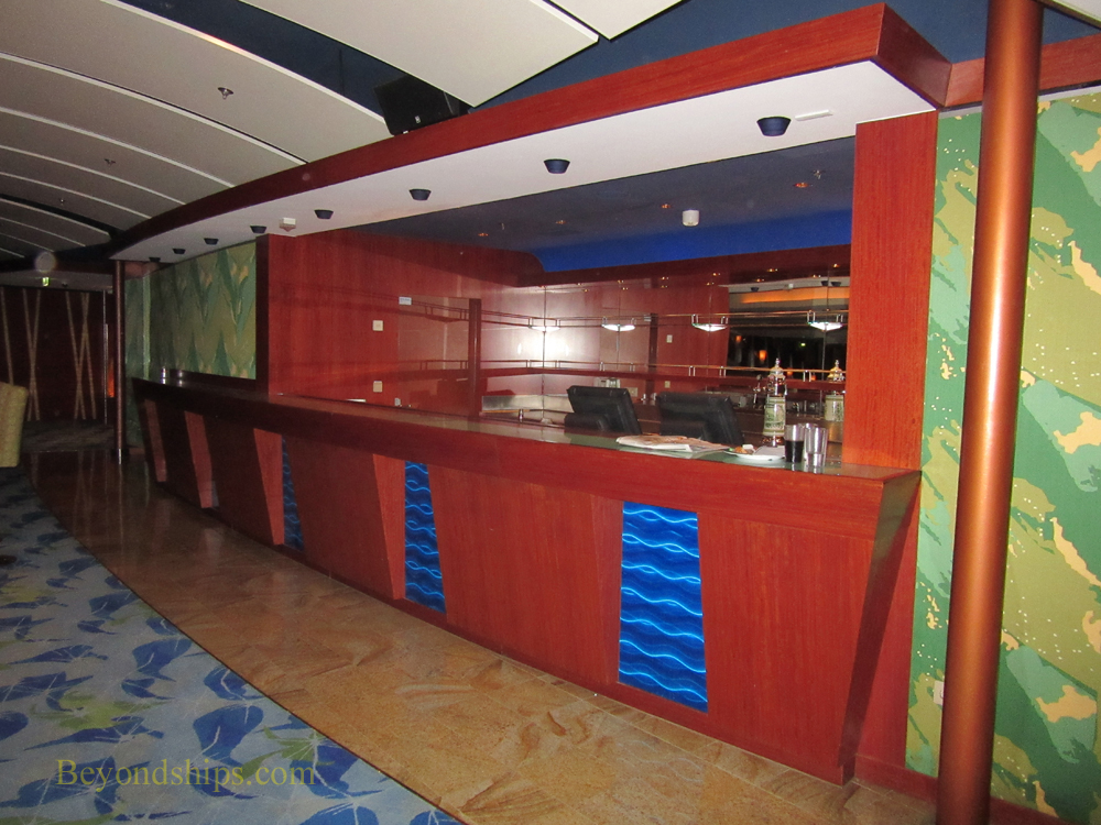 Cruise ship Serenade of the Seas, theater bar