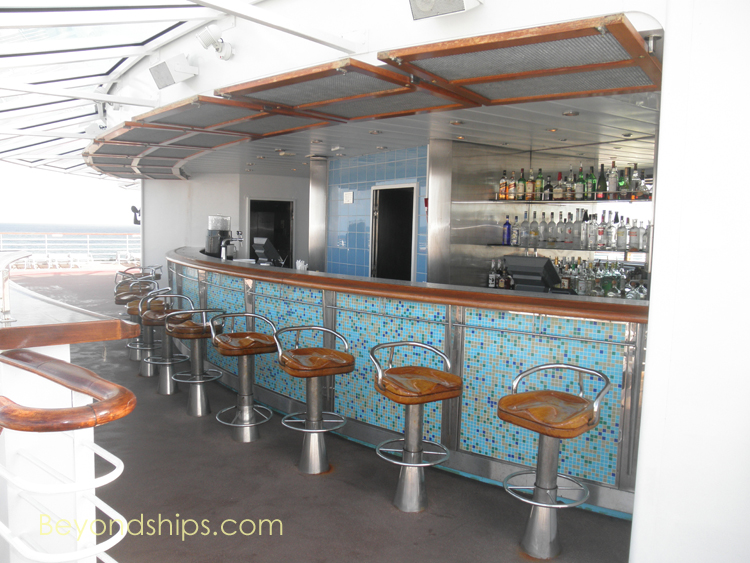 Cruise ship Celebrity Constellation bars and lounges