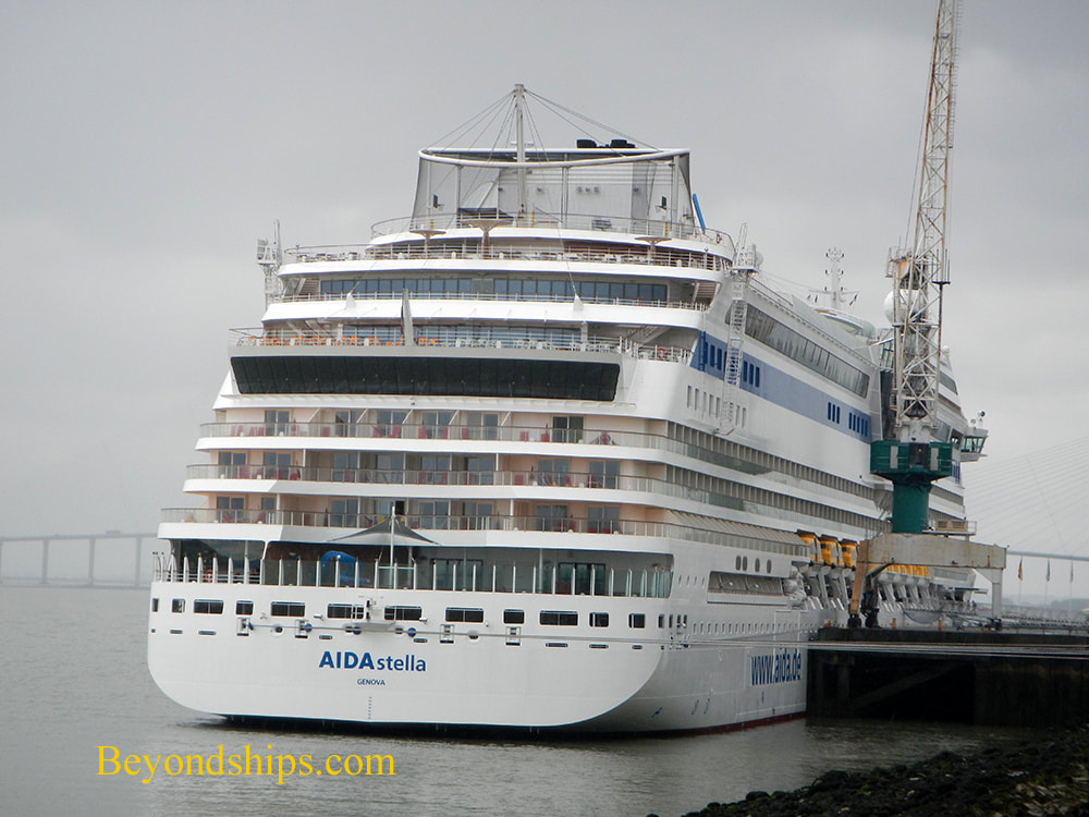 Cruise ship AIDAstella