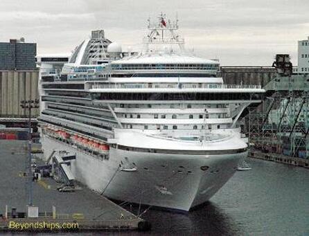 Caribbean Princess cruise ship