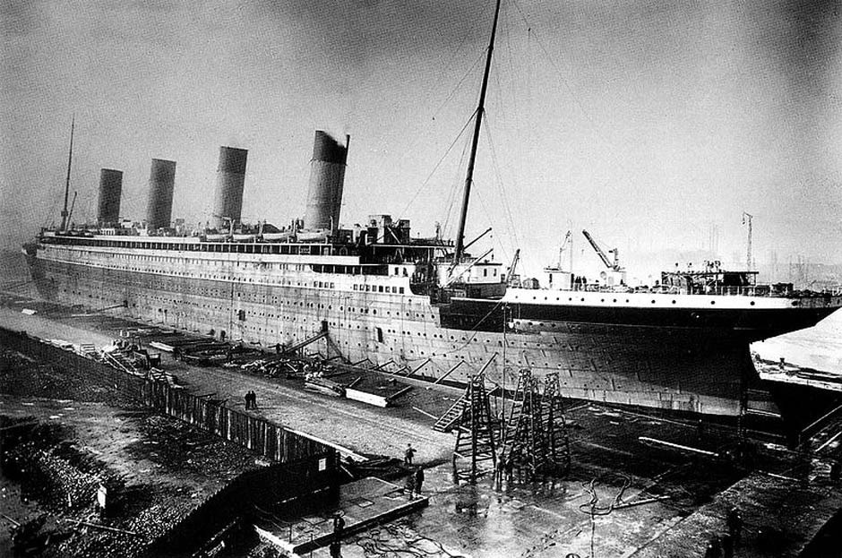 RMS Titanic ocean liner