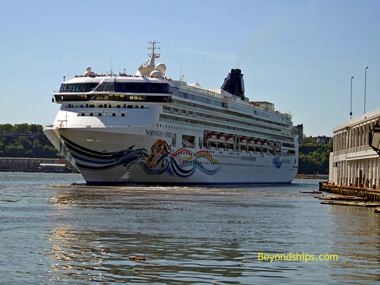 Cruise ship Norwegian Spirit