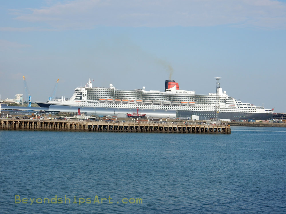 Queen Mary 2 ocean liner cruise ship